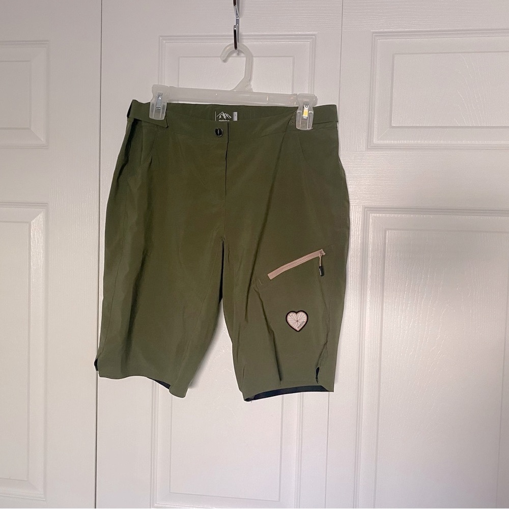 Maloja Mountain Bike/Gravel Shorts, Women’s Size Large